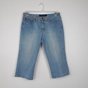 Jeanstar Women's Capri Jeans Size 10 Light Wash Embroidered Pockets Denim. Good